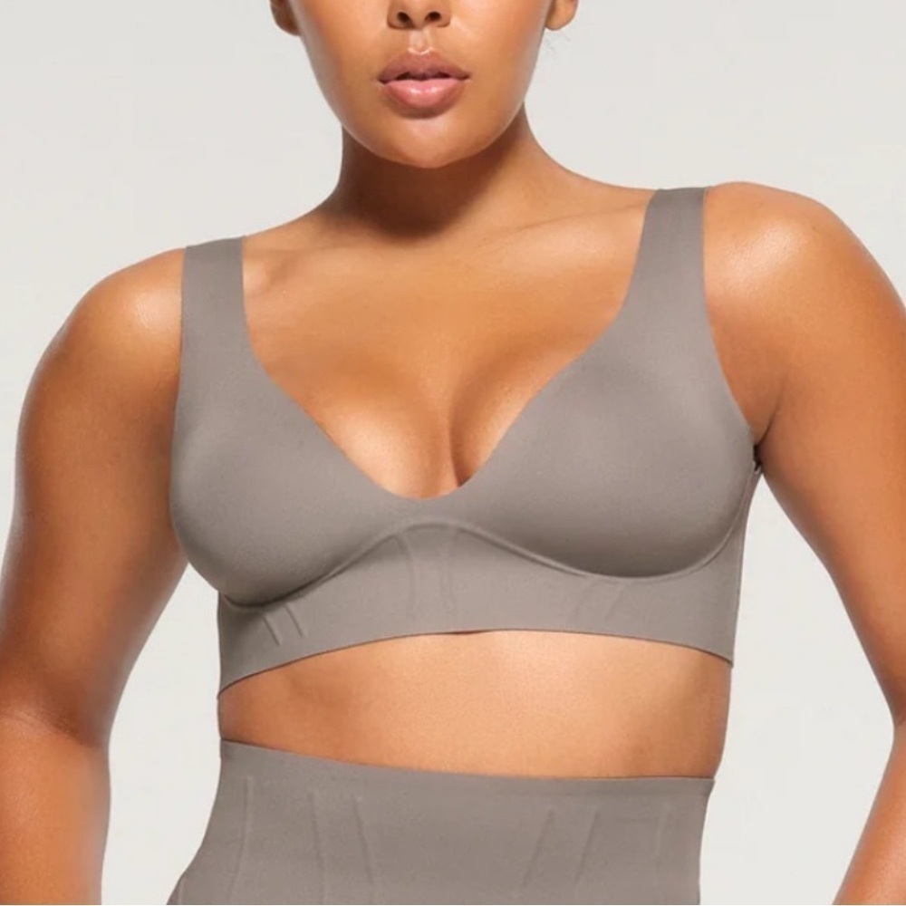 Skims bonded (B17) corset plunge bralette XXS in steel NWT
